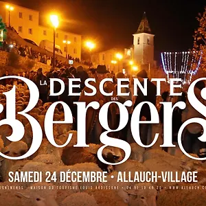  Hébergement de vacances Au Charme Provencal